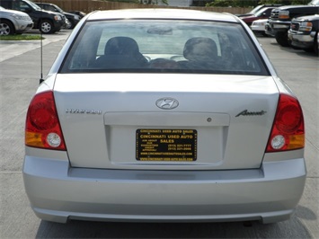 2005 Hyundai Accent GLS   - Photo 5 - Cincinnati, OH 45255