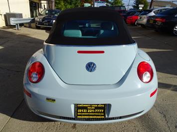 2010 Volkswagen New Beetle   - Photo 4 - Cincinnati, OH 45255