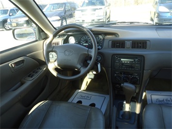 1998 Toyota Camry XLE   - Photo 7 - Cincinnati, OH 45255