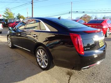 2014 Cadillac XTS Luxury Collection   - Photo 11 - Cincinnati, OH 45255