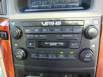 2000 Lexus RX 300   - Photo 18 - Cincinnati, OH 45255