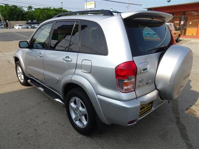 2002 Toyota RAV4   - Photo 4 - Cincinnati, OH 45255