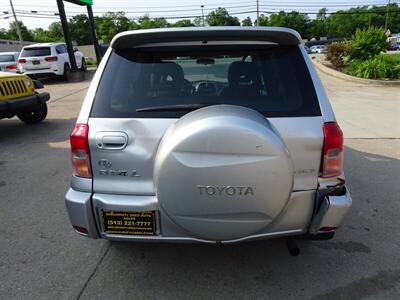 2002 Toyota RAV4   - Photo 5 - Cincinnati, OH 45255