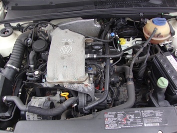 2001 Volkswagen Cabrio GLS   - Photo 31 - Cincinnati, OH 45255