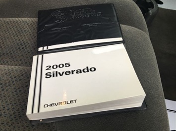 2005 Chevrolet Silverado 1500 LS   - Photo 20 - Cincinnati, OH 45255