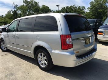 2012 Chrysler Town and Country Touring   - Photo 14 - Cincinnati, OH 45255