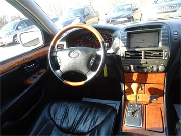 2002 Lexus LS 430   - Photo 7 - Cincinnati, OH 45255