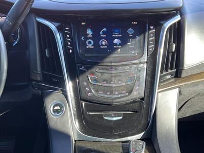 2018 Cadillac Escalade Platinum   - Photo 20 - Lewisville, TX 75057