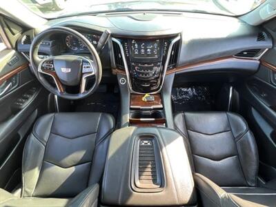 2018 Cadillac Escalade ESV Premium Luxury  Premium Luxury - Photo 15 - Lewisville, TX 75057