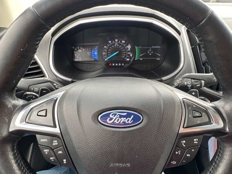 2019 Ford Edge Titanium photo