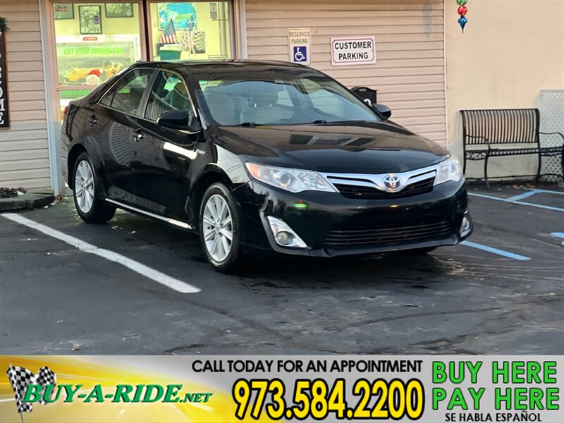 2014 Toyota Camry Hybrid XLE  