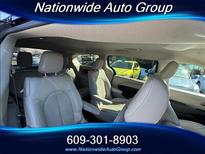 2021 Chrysler Pacifica Touring L  Hybrid - Photo 16 - East Windsor, NJ 08520