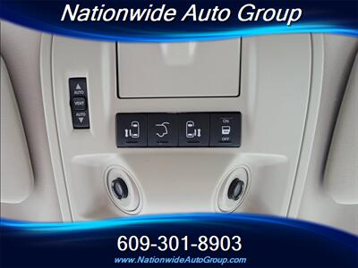 2012 Chrysler Town & Country Touring-L   - Photo 32 - East Windsor, NJ 08520