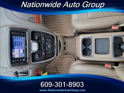 2012 Chrysler Town & Country Touring-L   - Photo 18 - East Windsor, NJ 08520