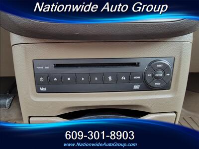 2012 Chrysler Town & Country Touring-L   - Photo 33 - East Windsor, NJ 08520