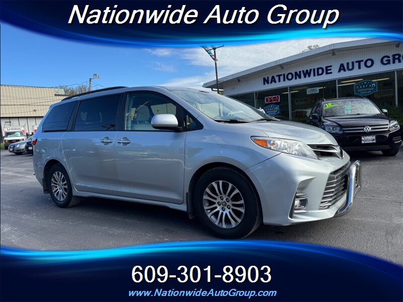 2020 Toyota Sienna XLE