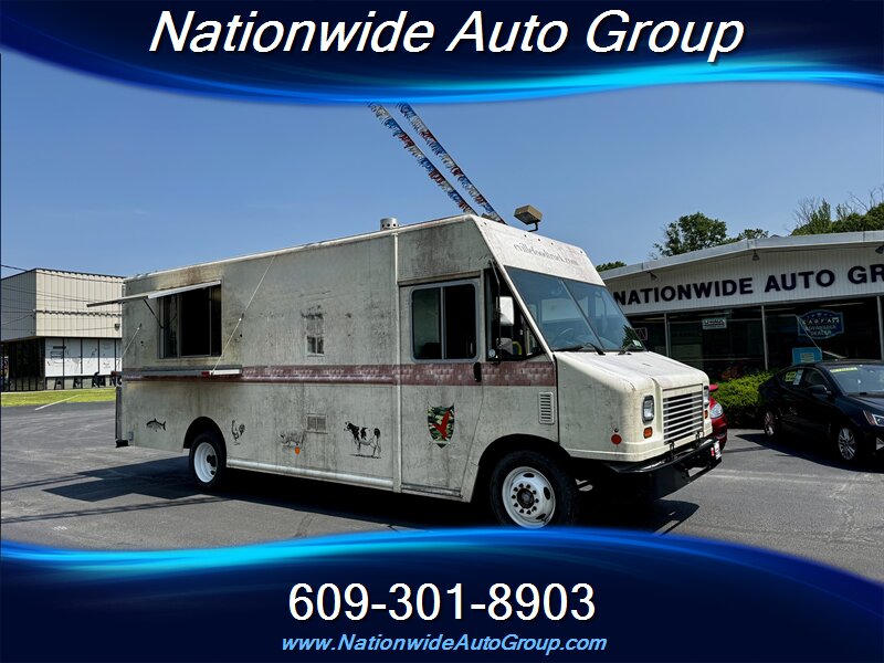 2015 Ford E-Series Chassis  Custom Food Truck