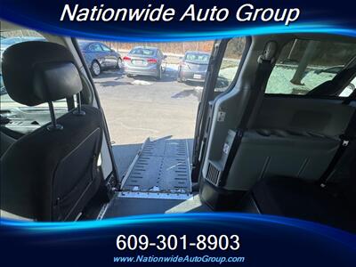 2013 Dodge Grand Caravan SXT  Wheel Chair Accessible - Photo 17 - East Windsor, NJ 08520