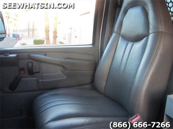 2003 Chevrolet Express 3500 Cargo   - Photo 15 - Las Vegas, NV 89103