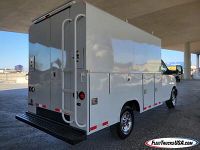 2016 Chevrolet Express / GMC Savana 3500  Cube Van / Box Truck - Photo 32 - Las Vegas, NV 89103