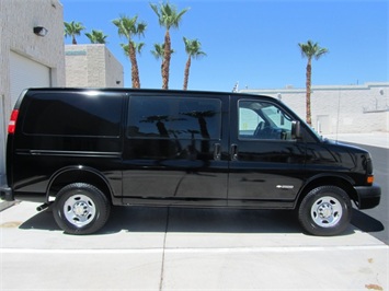 2005 Chevrolet Express G2500 Cargo Van   - Photo 13 - Las Vegas, NV 89103