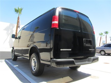 2005 Chevrolet Express G2500 Cargo Van   - Photo 7 - Las Vegas, NV 89103