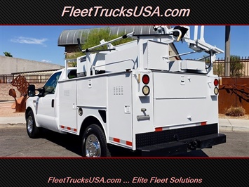 2006 Ford F-350 Super Duty XL Utility Truck, Utility Service Truck  UTILITY SERVICE TRUCK - Photo 1 - Las Vegas, NV 89103