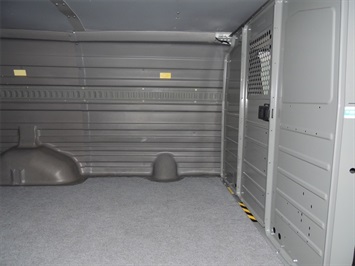 2003 Chevrolet Express 3500 Cargo   - Photo 32 - Las Vegas, NV 89103