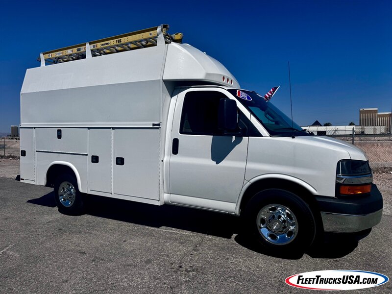 2019 Chevrolet Express 3500 w/ Knapheide  Walk-In KUV Utility Service Body