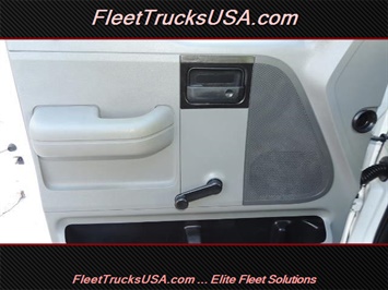 2005 Ford F-150 XL, Work Truck, F150, 8 Foot Long Bed, Long Bed   - Photo 20 - Las Vegas, NV 89103