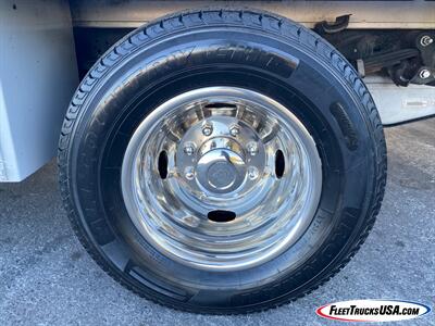 2013 Ford F-350 Super Duty XL  Stake Bed w/ Tommy Lift gate - Photo 58 - Las Vegas, NV 89103