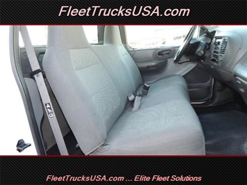 2001 Ford F-150 XL, Work Truck, F150, 8 Foot Long Bed, Long Bed   - Photo 3 - Las Vegas, NV 89103