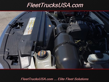 2001 Ford F-150 XL Fleet Work Truck, 8 Foot Long Bed   - Photo 32 - Las Vegas, NV 89103