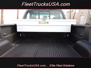 2001 Ford F-150 XL, Work Truck, Long Bed, 8 Foot Bed, Fleet Side   - Photo 7 - Las Vegas, NV 89103