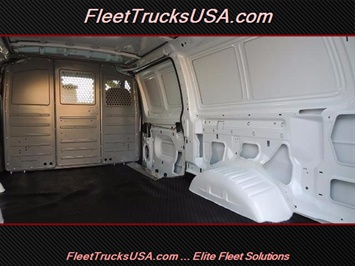 2005 Ford E-Series Cargo E-350 SD Diesel, Extended cargo van, Diesel   - Photo 36 - Las Vegas, NV 89103