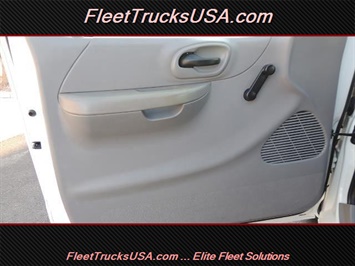 2000 Ford F-150 XL, Work Truck, F150, 8 Foot Long Bed, Long Bed   - Photo 13 - Las Vegas, NV 89103