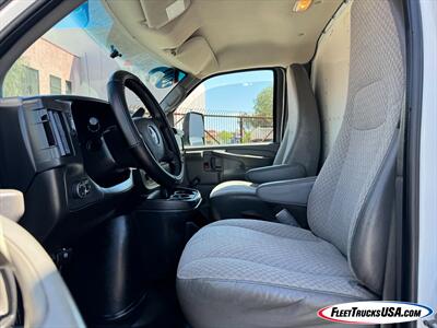 2014 Chevrolet Express 3500 Cutaway w/ 14' Box, Rear Lift  and Side Roll up Door - Photo 5 - Las Vegas, NV 89103