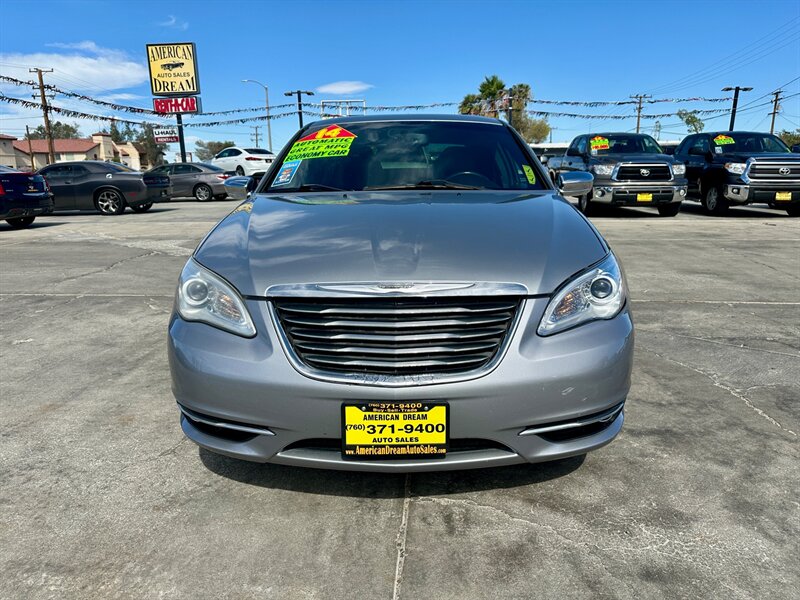 2014 Chrysler 200 Series Limited  