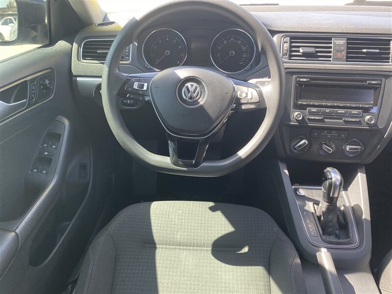 2015 Volkswagen Jetta SE PZEV photo