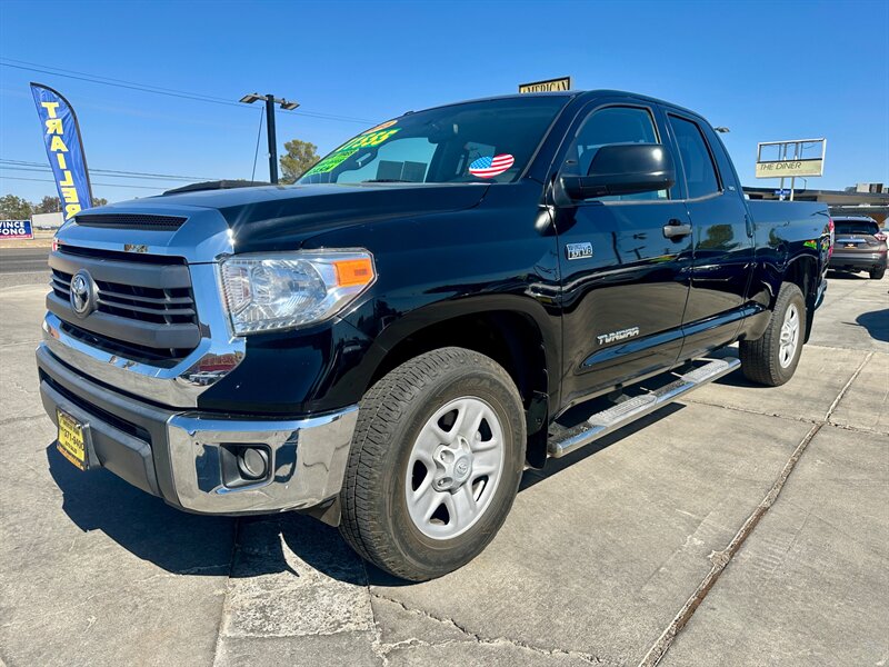2015 Toyota Tundra SR5  