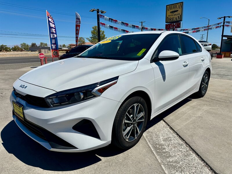 2023 Kia Forte LXS  