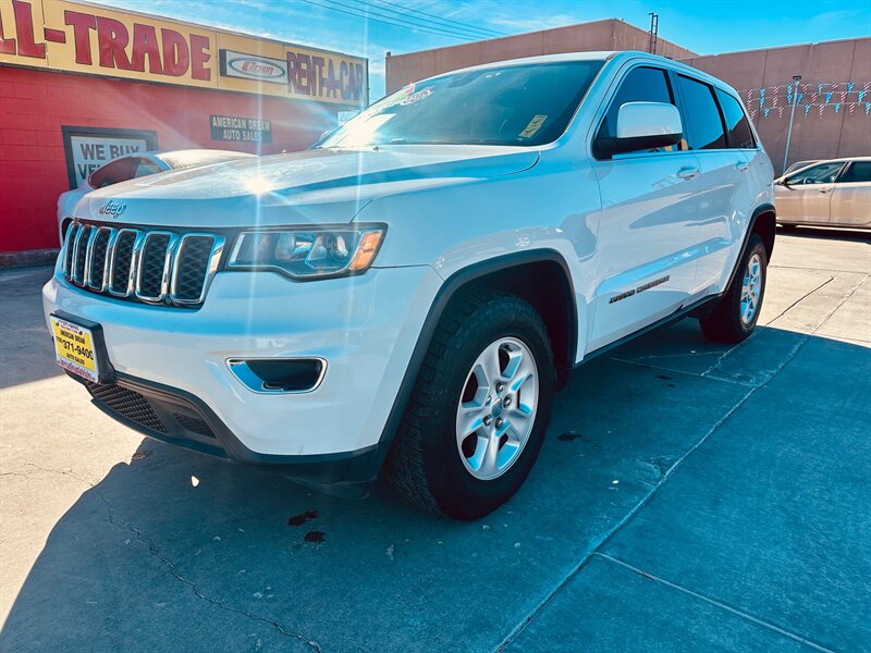 2017 Jeep Grand Cherokee Laredo  