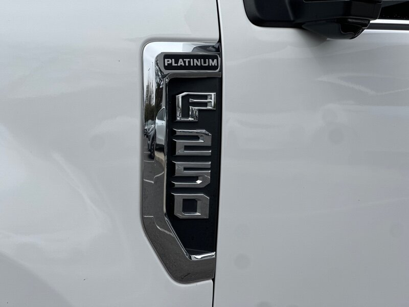 2020 Ford F-250 Platinum photo