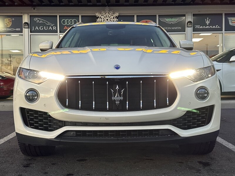 2017 Maserati Levante S photo
