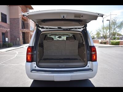 2017 Chevrolet Suburban Premier   - Photo 26 - Mesa, AZ 85201