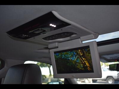 2016 Chevrolet Suburban LTZ   - Photo 32 - Mesa, AZ 85201