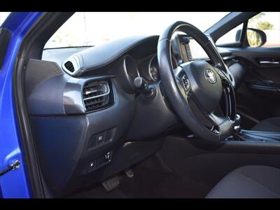 2018 Toyota C-HR XLE - Photo 15 - Mesa, AZ 85201