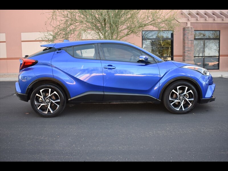 2018 Toyota C-HR XLE   - Photo 1 - Mesa, AZ 85201