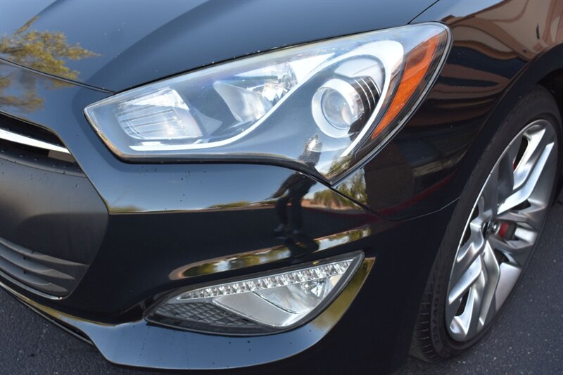 2015 Hyundai Genesis Coupe 3.8 R-Spec photo