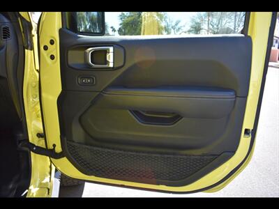 2023 Jeep Wrangler Sahara   - Photo 39 - Mesa, AZ 85201